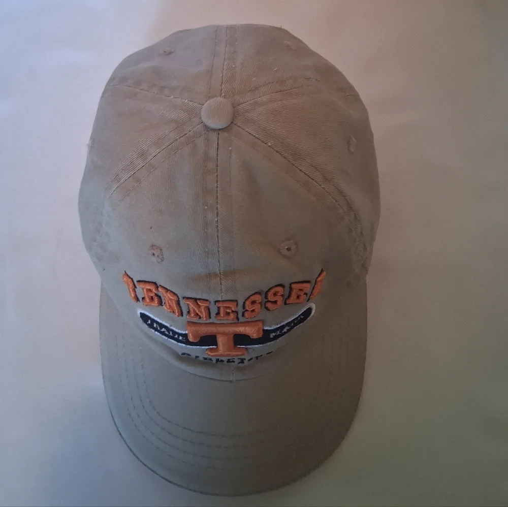 Tennessee Volunteers- Youth One Size. 100% Cotton, Velcro Back Cap. - Picture 2 of 5